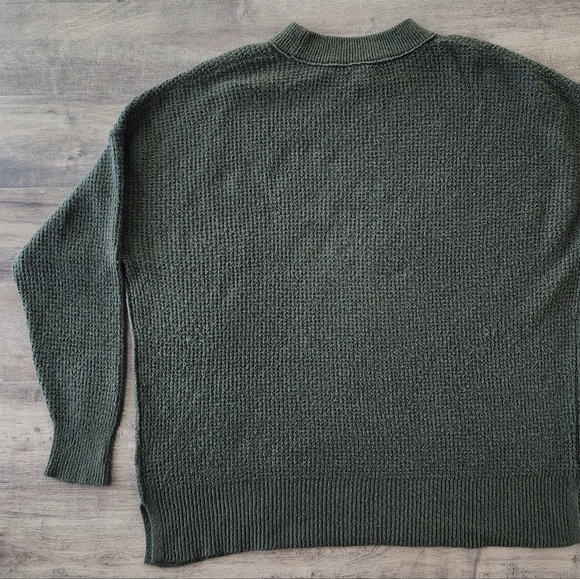 Aerie Green Crewneck Pullover Sweater Small - Picture 8 of 16